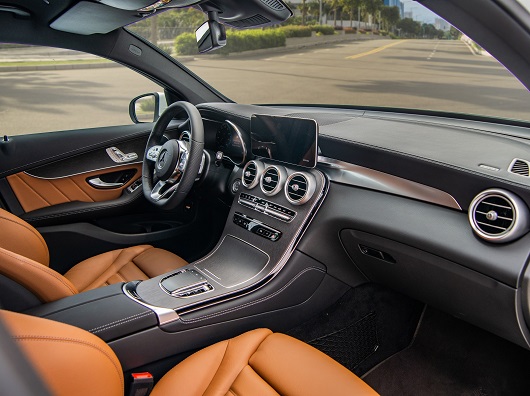 Nội thất Mercedes-Benz GLC 300 4Matic Coupe