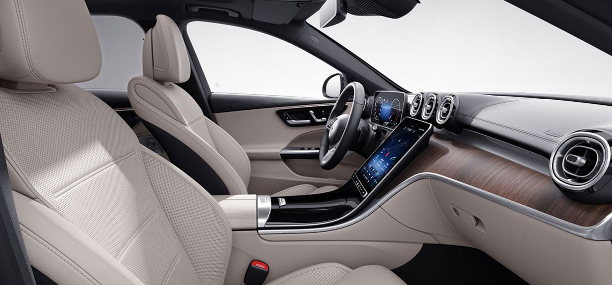 Nội Thất C-Class mới